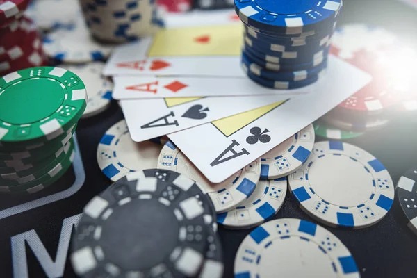 Slot machines and sportsbook live on mobile